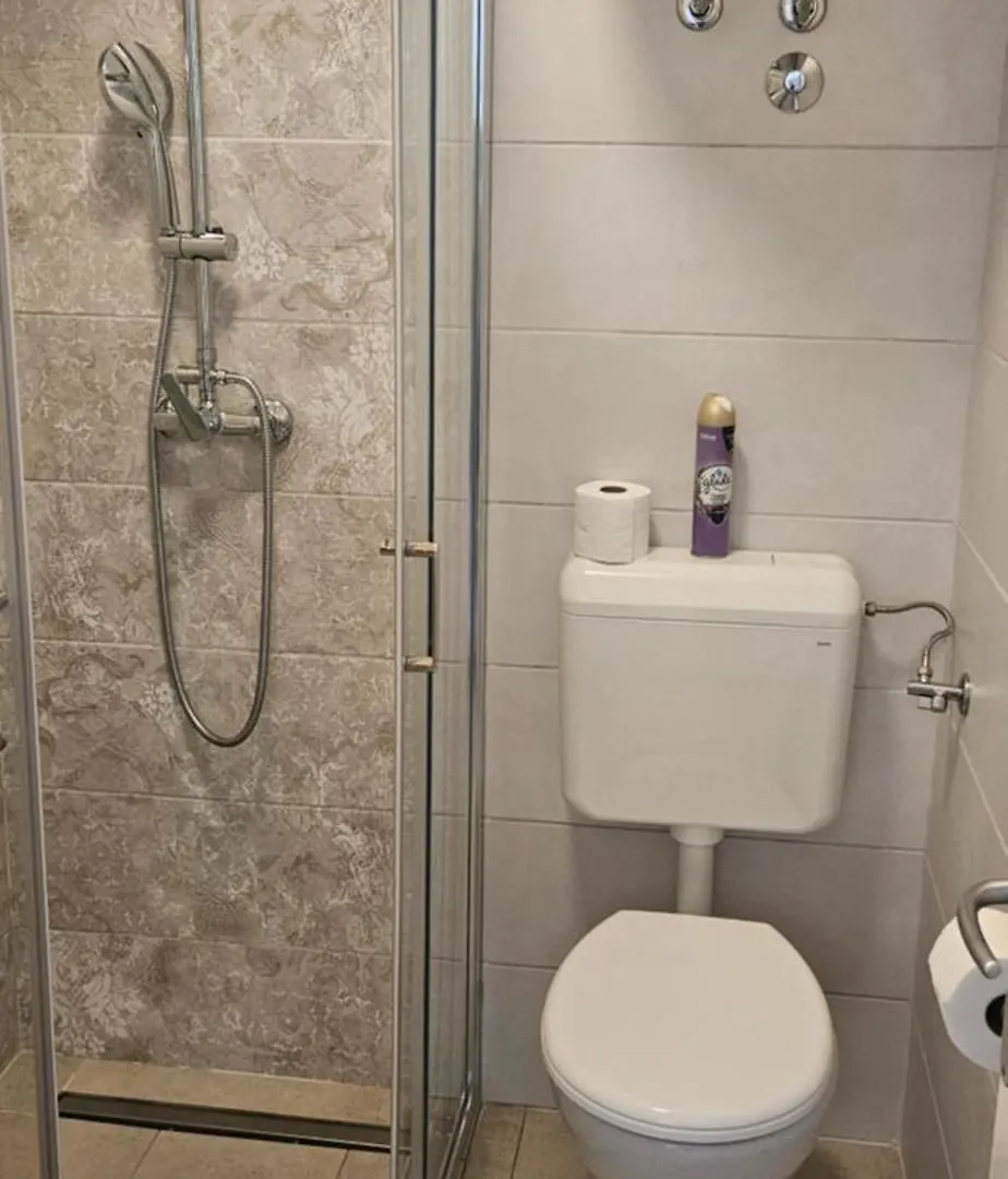 شقة Apartmani Tatjana راب